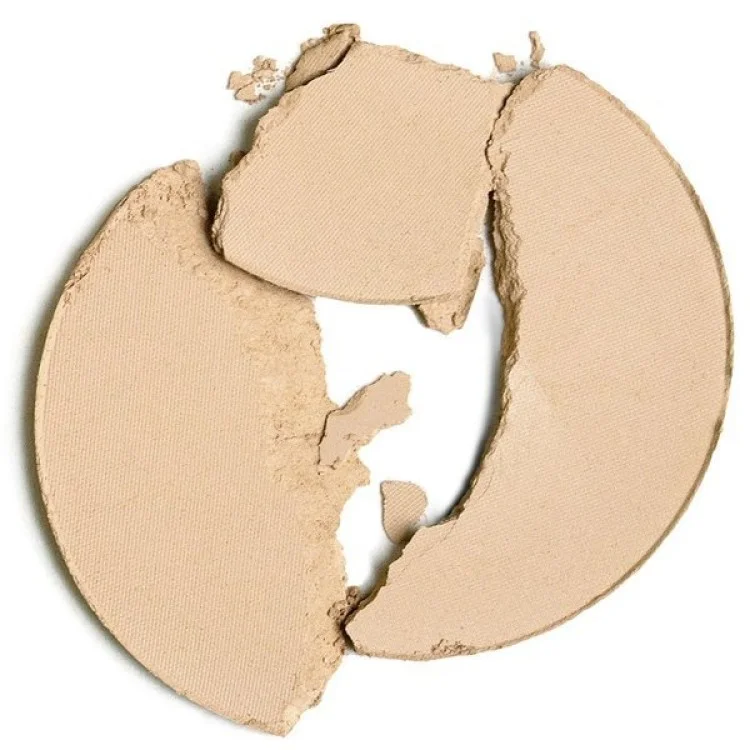 PAESE NANOREVIT Puder upiększająco-kryjący 02 PORCELAIN, 9g PAESE NANOREVIT Puder upiększająco-kryjący 02 PORCELAIN, 9g