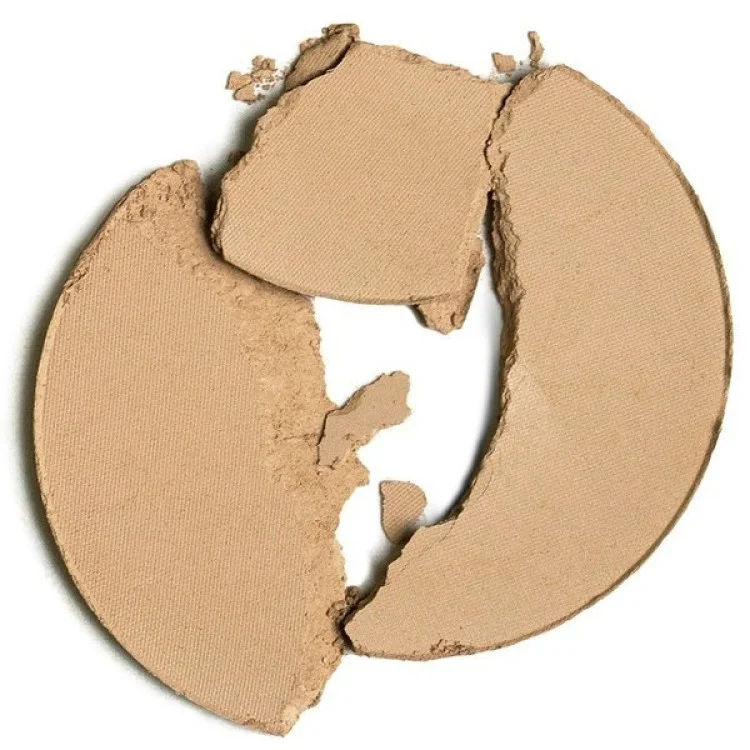 PAESE NANOREVIT Puder upiększająco-kryjący 05 NATURAL, 9g PAESE NANOREVIT Puder upiększająco-kryjący 05 NATURAL, 9g