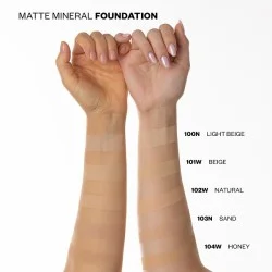 PAESE MINERALS Matujący podkład mineralny 104W HONEY PAESE MINERALS Matujący podkład mineralny 104W HONEY